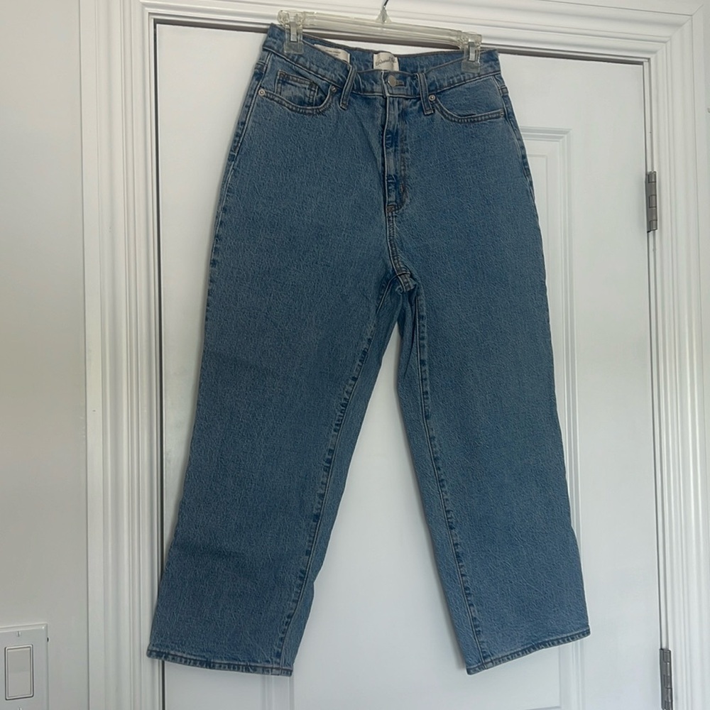 UNIVERSAL THREADS VINTAGE STRAIGHT JEANS PETITE